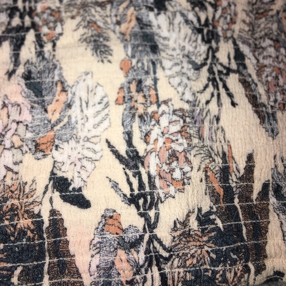 Kendall and Kylie crop top - Picture 6 of 6